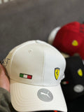 Gorra Ferrari blanco